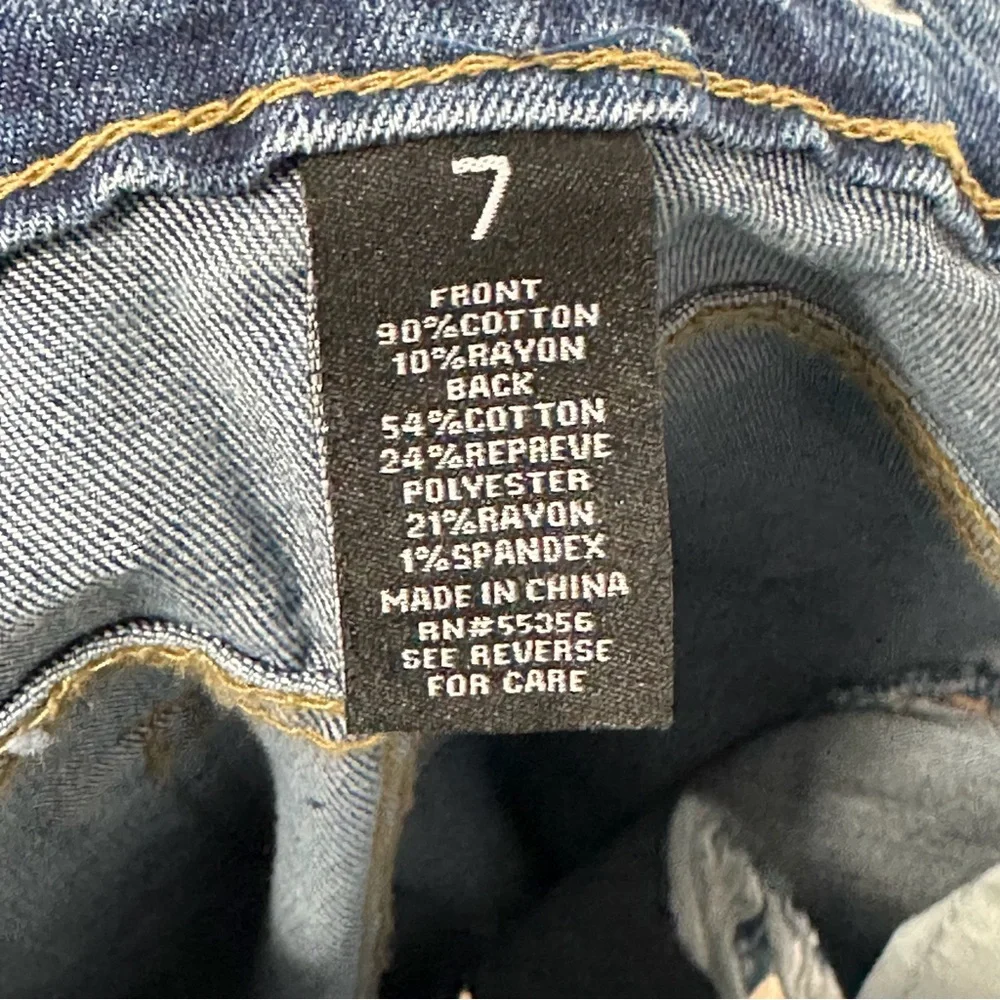 Blue Spice Women's Medium Wash Ankle Mom Jean